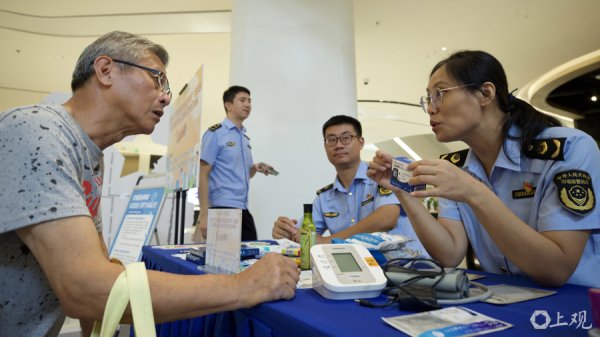 万联证券 场面｜药品安全宣传周：“三医联动”护民生